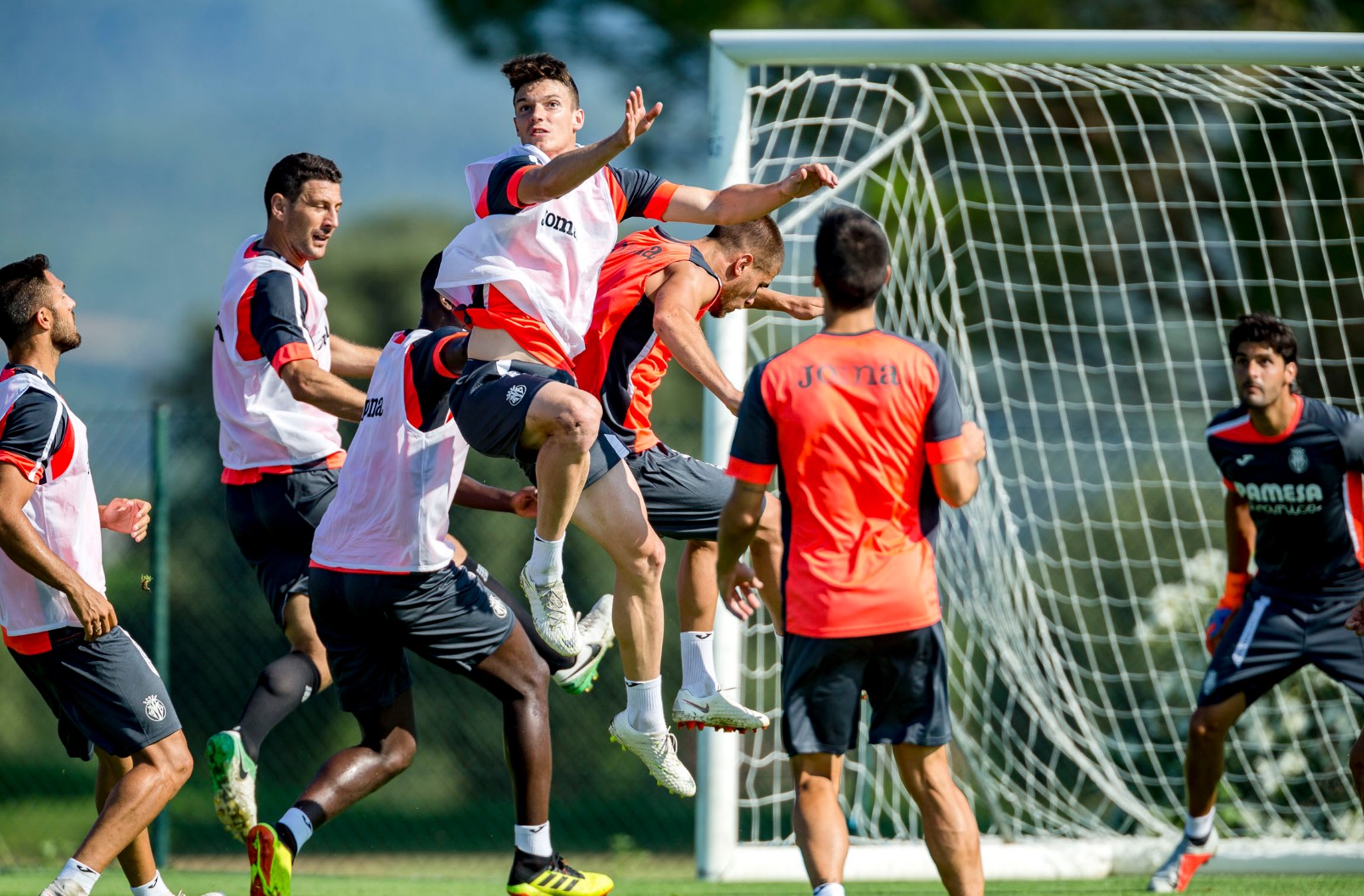 Football programmes. Футбол 4к. Football Training. Сборы по футболу картинки. Forward Football.